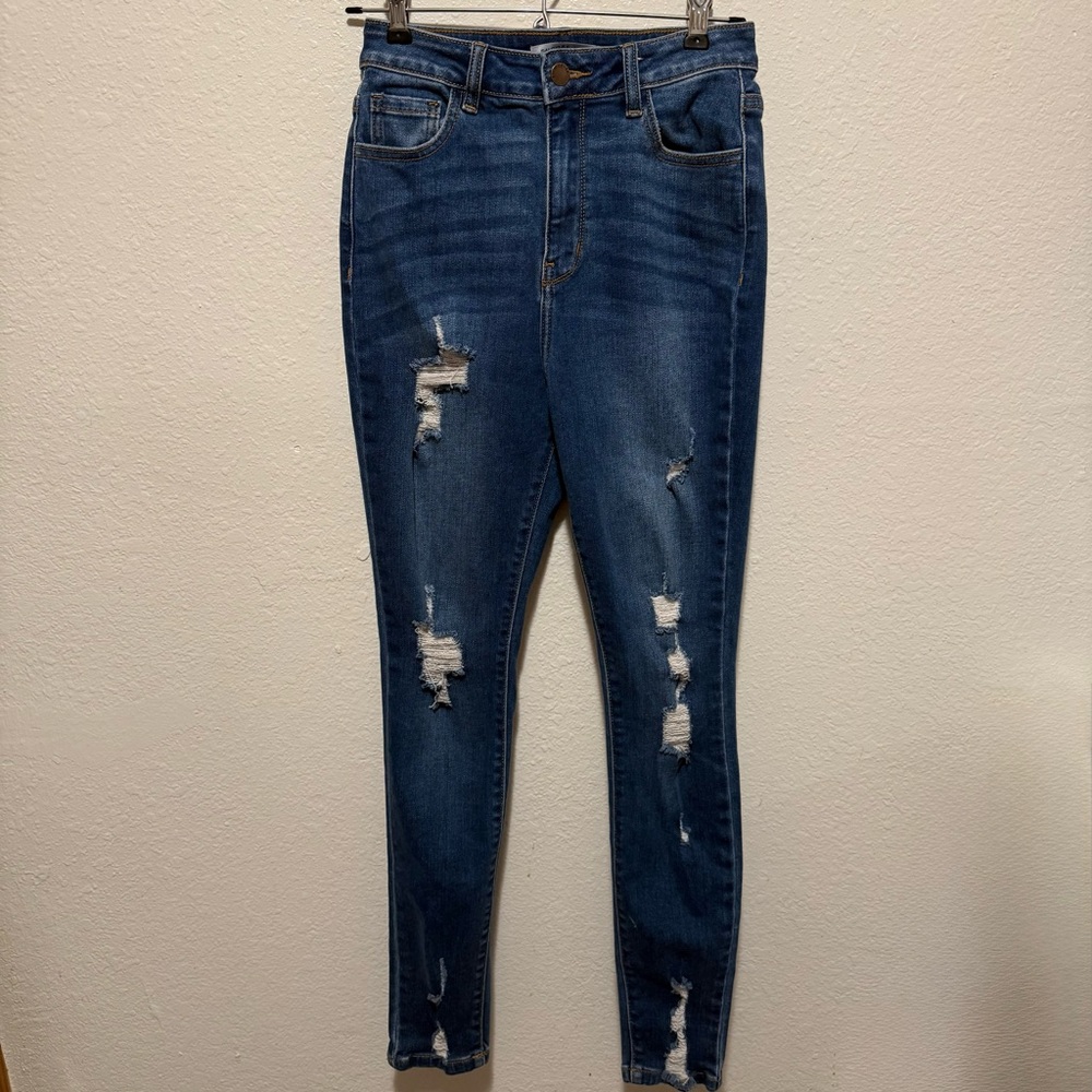 Encore Blue Jeans Distressed Skinny Junior Size 7